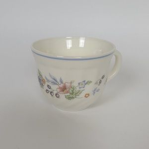 Vintage Arcopal Victoria France‎ Opal Glass Teacup Tea Cup